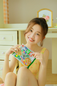 俄69女厕偷窥撒尿