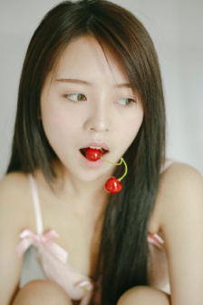 看着我是怎么吃你的水蜜桃完整版